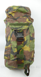 KL Nederlandse leger rugzak grabbag 40 liter woodland camo - 29 x 25 x 62 cm - goede staat - origineel