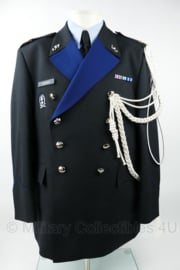 KMAR Koninklijke Marechaussee DT uniform jas met nestel, brevet en medailles  1e Luitenant - jas maat 27 / blouse 42-4 - origineel