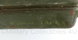 KL Nederlandse leger jerrycan 1955 - 84 x 14 x 47 cm - origineel