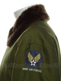 US B-15 pilot jacket B15 - met Army Air Force logo  op mouw