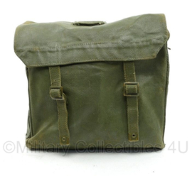 WO2 Britse leger khaki smallpack 1939 - Nederlands doorgebruikt - 28 x 14 x 25 cm - gebruikt - origineel