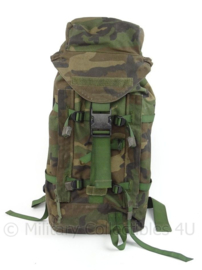 Korps Mariniers Grabbag Forest Woodland Camo rugzak - 40 liter - gebruikt - afmeting 70 x 38 cm - zeldzaam - origineel