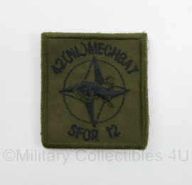 Defensie 42(NL)MECHBAT SFOR 12 42 Gemechaniseerde Brigade borstembleem - met klittenband - 5 x 5 cm - origineel