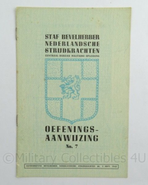 Staf Bevelhebber Nederlandsche Strijdkrachten Instructieboekje Oefeningsaanwijzing No 7 uit sept. 1945 - afmeting 15 x 23 cm - origineel