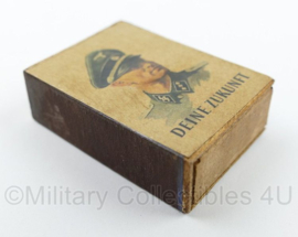WO2 Duits luciferdoosje van echt hout - Waffen SS Officier Deine Zukunft - 6 x 4 cm
