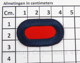 WO2 US Oval wing klein formaat - rood met donkerblauwe rand - afmeting 2,5 x 4 cm - replica