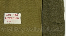 Belgische field service dress met broek 1965 - maat 3 = Small   - lijkt op wo2 canadees model - origineel