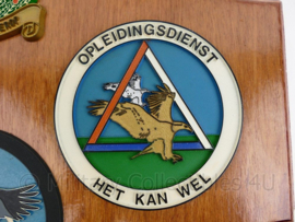 KLu Luchtmacht groot wandbord Vliegbasis Woensdrecht - 42 x 40 x 2 cm - origineel