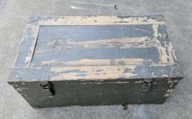 Duitse houten kist 1936 - met label BXE 1943 - 74 x 41 x 31 cm. - origineel