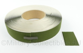 Opnaaibaar zelfklevend Astrakan lusband embleem met klittenband (EMBLEEM ZIJDE) voor bijvoorbeeld arm emblemen - groen - 5 cm breed / 8 cm lang