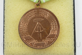 DDR NVA medaille Orden für ausgezeichnete Leistungen Bronze - origineel