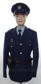 Nederlandse Gemeentepolitie Amsterdam uniform SET jasje, overhemd, stropdas, pet en koppel met holster - met originele insignes en medaille - brigadier - maat 52 - origineel