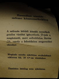 Hongaarse winter pet - bont gevoerd - zijkanten neerklapbaar - maat 54 - origineel