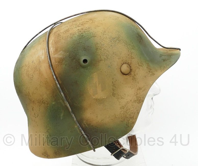 WO2 Duitse M40 Waffen SS Helm met camo  - replica