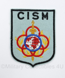 Defensie CISM Sport embleem CISM  Conseil International du Sport Militaire  - 11 x 8,5 cm - origineel