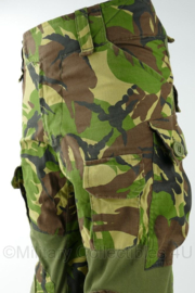 KL Nederlandse leger Combat Pants met kniebeschermers Woodland camo - maat 32 - gedragen - origineel
