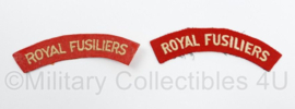 Britse leger Royal Fusiliers shoulder titles PAAR - 12 x 4 cm - origineel