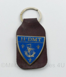 Franse leger 11e Division Militaire Territoriale borsthanger - 9 x 4 cm - origineel