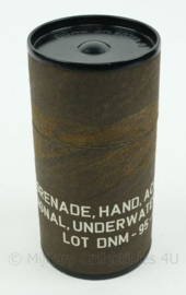 Koninklijke Marine houder voor grenade acoustic signal underwater - 16,5 x 8 cm - origineel