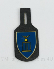 KLU Koninklijke Luchtmacht DT Luchtmachtstaf borsthanger - 8,5 x 4 cm - nieuw in verpakking - origineel