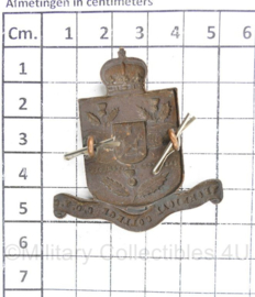 WW2 Canadian cap badge  Technical College COTC - Kings Crown - 5,5 x 5 cm - origineel