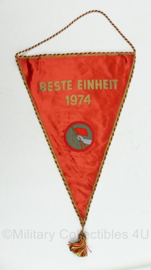 DDR NVA Beste Einheit 1974 Kampfgruppen Militar DDR GDR WIMPEL - 58 cm - origineel