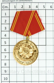 DDR medaille fur 25 jahre treue dienste - 7,5 x 3,5 cm - origineel