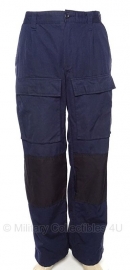 Nederlandse politie ME broek brandwerend donkerblauw Mobiele Eenheid broek - met knie- en bovenbeen bescherming  - NIEUW - maat 47- origineel