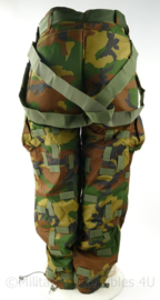 NL Marine Sniper Trouser merk Arktis C121 Korps Mariniers Woodland voor snipers SLA - maat 38/96 - nieuw - origineel