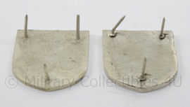 WO2 Duitse SS metalen Tropenhelm insigne SET - 3,3 x 4 cm - replica