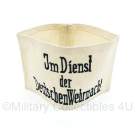 Armband in dienst der Deutschen Wehrmacht wo2 Duits heer -20,5 x 12,5 cm- Replica