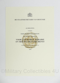 KL Nederlandse leger oorkonde voor de gouden medaille voor langdurige eerlijke en trouwe militaire dienst - 29,5 x 21 cm - origineel