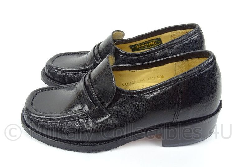 halfrond Sanctie Dij KM Koninklijke Marine dames schoenen zwart merk Avang - lederen zool met  rubber - nieuw in doos - maat 35 = 2,5 - origineel | Lage & halfhoge  schoenen & sneakers | Military Collectibles 4U