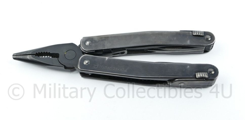 Defensie Victorinox multitool met bruine lederen koppeltas van