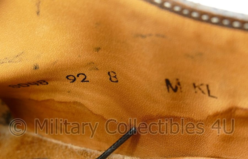 Defensie DT schoenen van Lier met Olympus zool - maat 8 = 40,5 - zo goed als nieuw - origineel | Lage & schoenen & sneakers | Military Collectibles