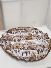 2 in 1 mand en kussen " Hondjes "