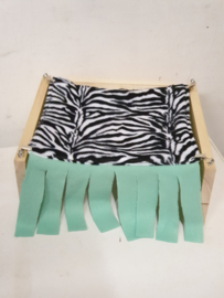 Schuil hangmat voor vrijstaande  houten hangmat staander Zebra met mint kleur sliertjes
