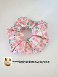 Haar Frutsel /  Scrunchie met Cavia Aardbei