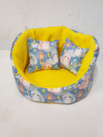 Snuggle bed " Cavia Print Popcorn " met 2 kussentjes