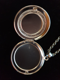 Ketting met medaillon / memory locket  konijn