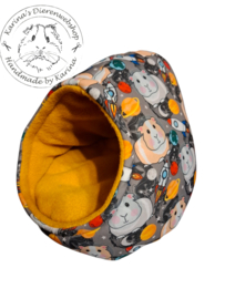 Theemuts   " Cavia Print Ruimtevaart  "