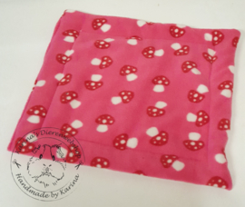 Pee Pad ca 35 x 35 cm Paddenstoelen Fuchsia