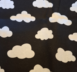 zwart met witte wolkjes  OP=OP