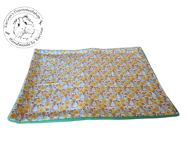 Anti plas Deken  ...... Cavia Oranje en Gele Bloemetjes