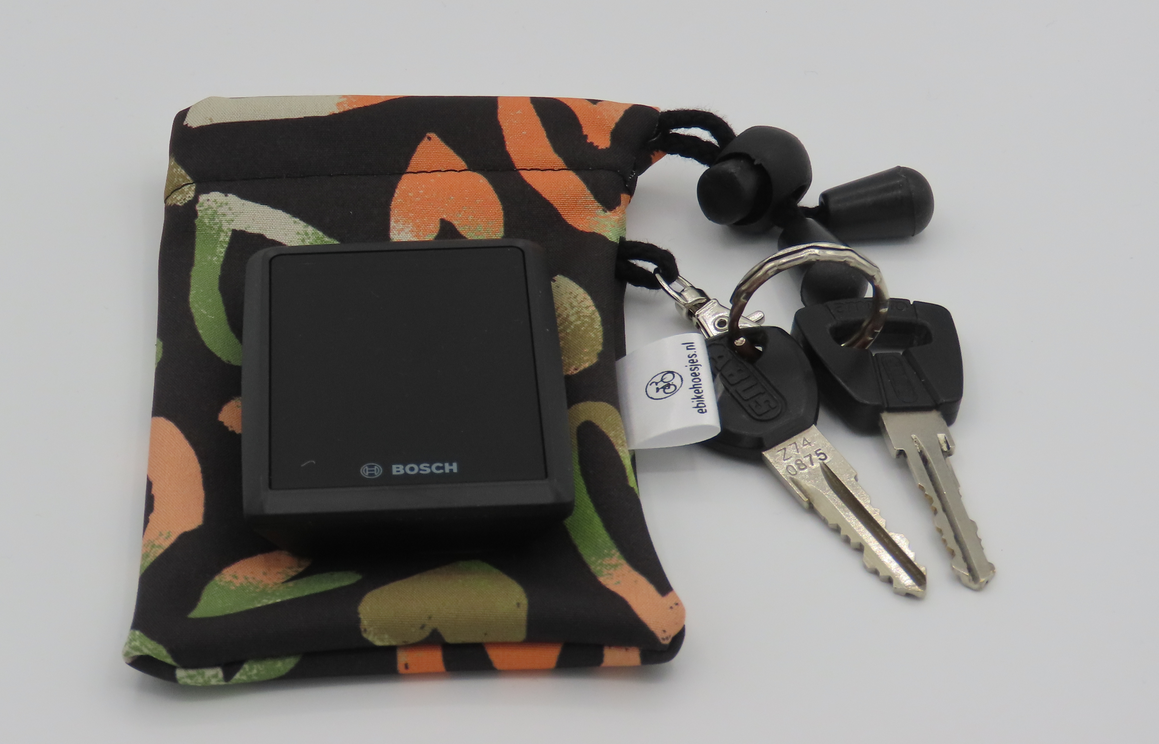 Ebike hoesje S display Bosch Kiox/Kiox 300 hartje op zwart softshell DLX