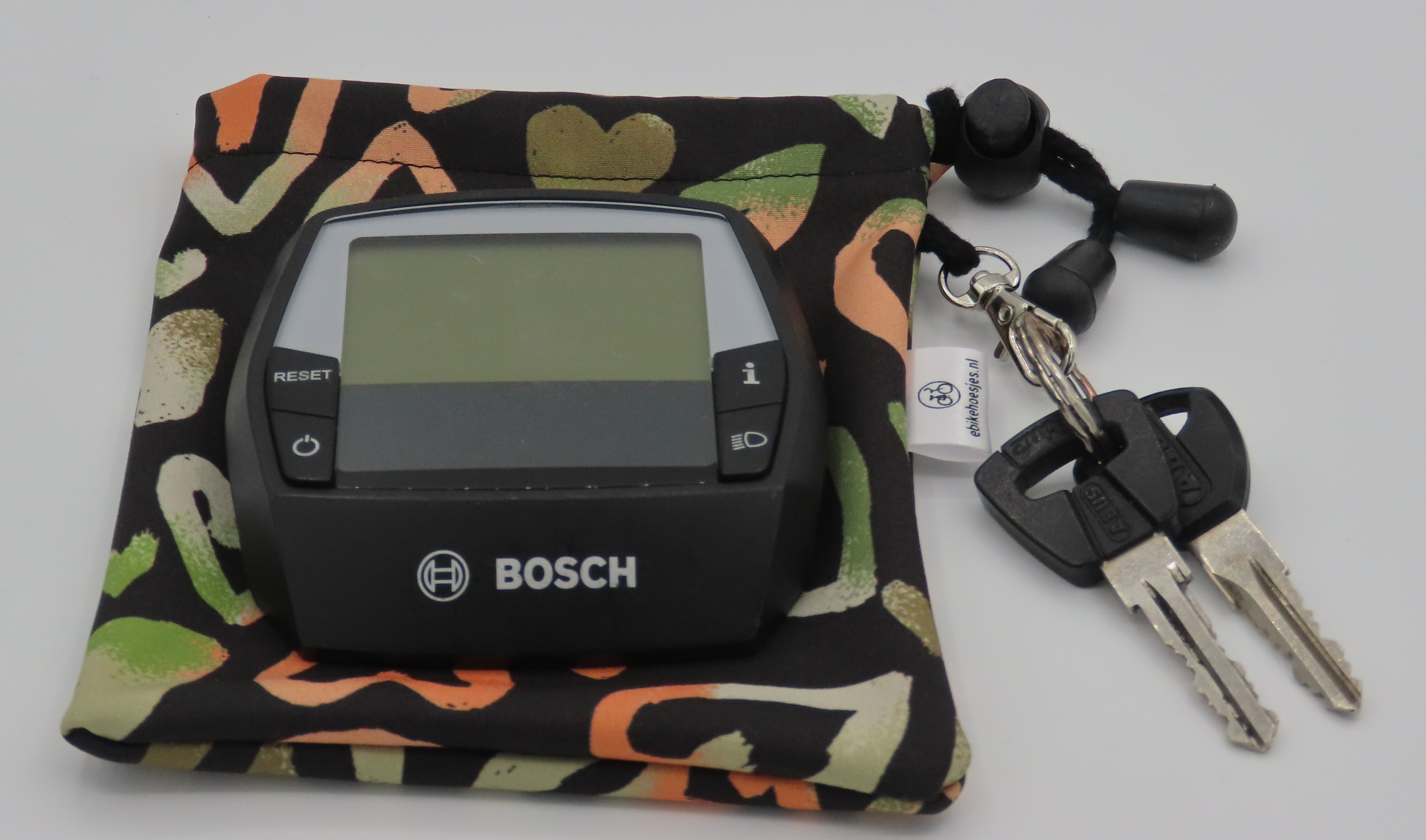 Ebike hoesje L display  Bosch intuvia  DLX Hartje op zwart softshell