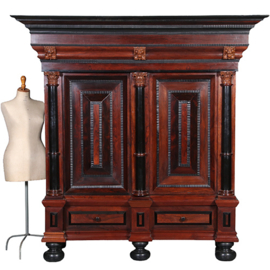 Kolomkast Palissander met ebben ca 1670 in zeer fraaie staat (No.461540)