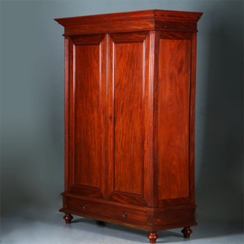 Zeer strakke kloeke mahonie tweedeurskast ca 1875 met planken en laden (No.271735)