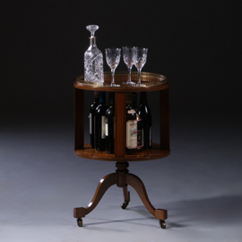 Ronde satijnhouten boekenmolen wijntafel met bronzen reling ca 1915 ingelegde biezen (No.222170)