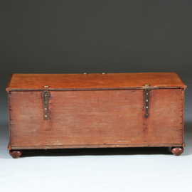 Kleine koloniale kist ca 1800 djatihout met bronzen beslag (No.280310)